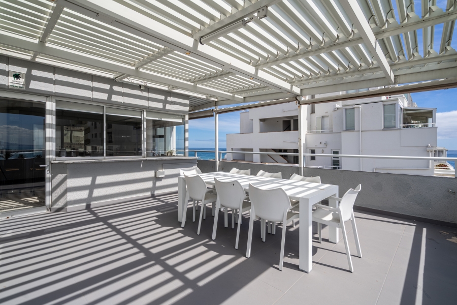 2 Bedroom Property for Sale in Sea Point Western Cape